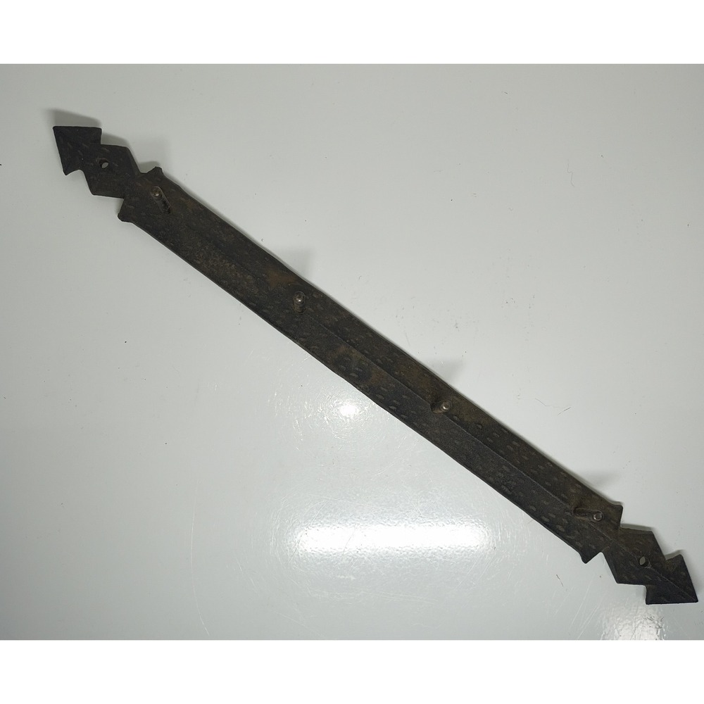 Vintage‎ Iron Metal Wall Hanger~ 4 Hook Key Belt Rack~ Arrow Spear Point Ziz Zag
